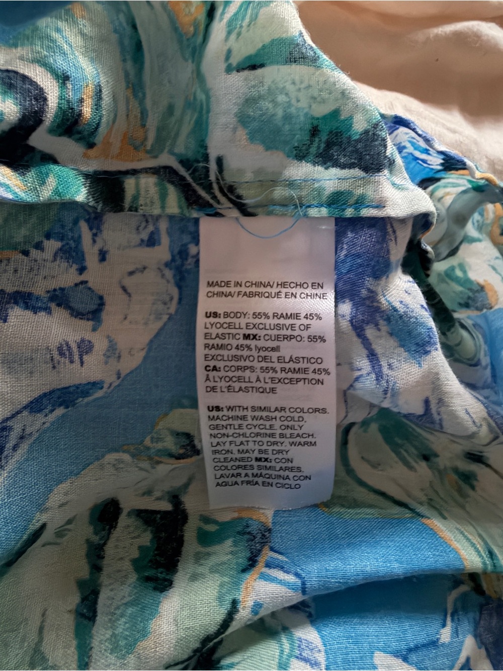 Chicos Blue Floral Women's Top - Picture 4 of 4